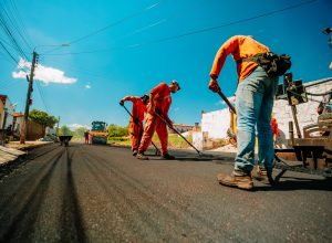 Bairro Zé Martins transforma infraestrutura com novo asfalto