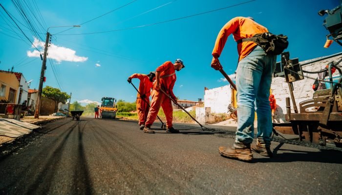 Bairro Zé Martins transforma infraestrutura com novo asfalto
