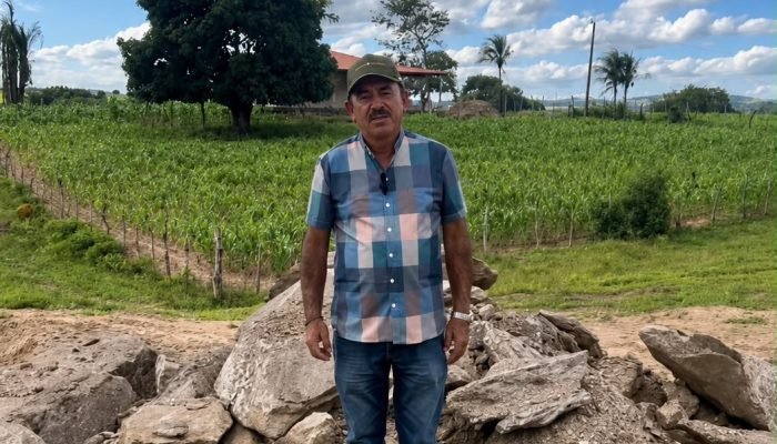 Prefeitura de Lagoa do Ouro avança na recuperação de estradas rurais