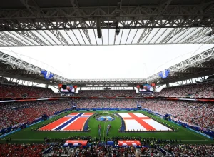 Noruega enfrenta Inglaterra em busca de vaga na semifinal da Copa do Mundo