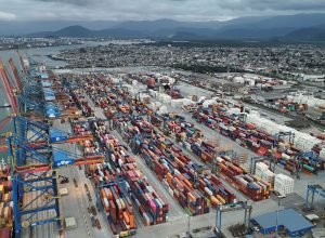 EUA decidem sobre nova tarifa contra o Brasil nesta quarta-feira