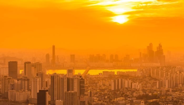 Quarta-feira ensolarada e seca marca clima no Brasil