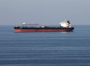 EUA interceptam petroleiro a caminho da Ilha de Kharg, no Irã
