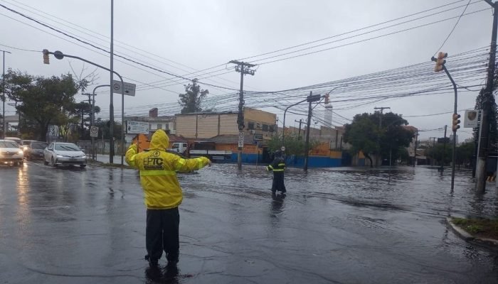Rio Grande do Sul enfrenta tempestades e alerta para riscos agrícolas