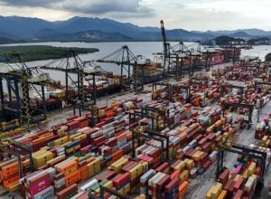 EUA implementam tarifa adicional de 25% sobre produtos brasileiros