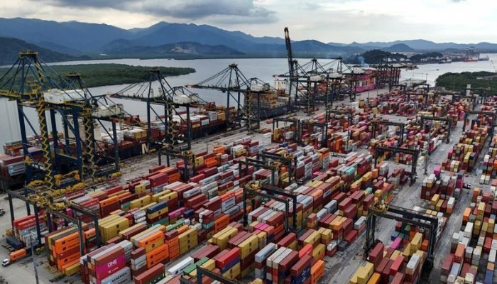 EUA implementam tarifa adicional de 25% sobre produtos brasileiros