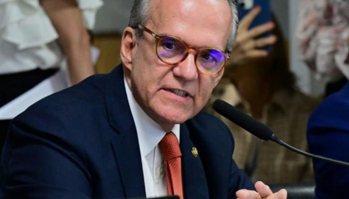 Imbróglio no Senado pode favorecer Fernando Dueire