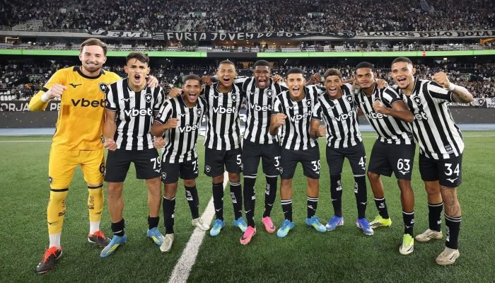 Marçal destaca vitória do Botafogo como exemplo de resiliência