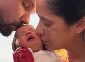 Paulo André realiza parto da filha no carro e descreve momento de tensão