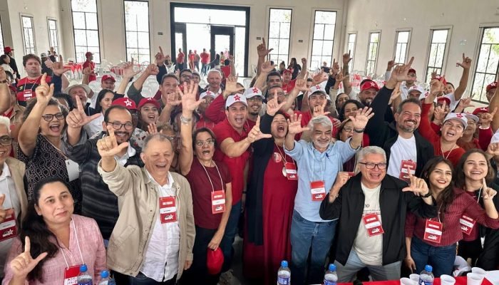 PT confirma chapa de Humberto Costa com Bivar como suplente
