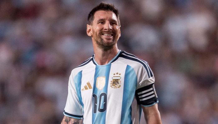 Messi reflete sobre derrota na Copa do Mundo e elogia Espanha