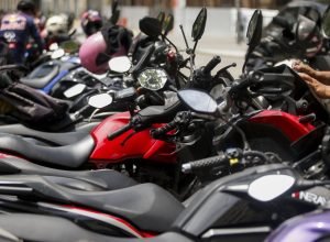 Justiça obriga São Paulo a credenciar Uber para mototáxi em 48 horas