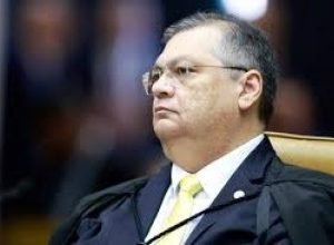 Flávio Dino enfrenta resistência do Congresso em cruzada contra desvios de emendas