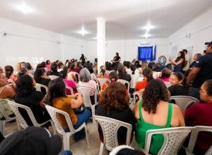 Araripina fortalece atuação de agentes de saúde com novos kits de trabalho