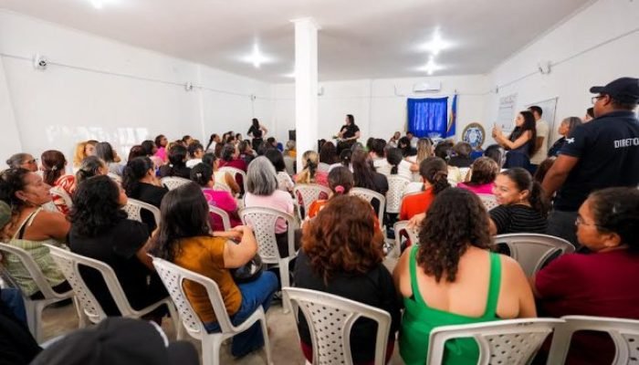 Araripina fortalece atuação de agentes de saúde com novos kits de trabalho
