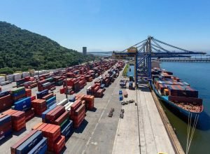 Sobretaxa de 12,5% dos EUA atinge produtos brasileiros por alegações de trabalho forçado