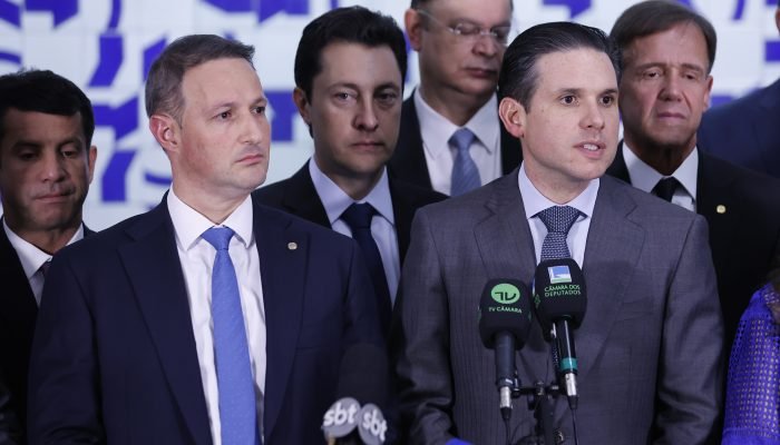 Guilherme Derrite e o Presidente da Câmara dos Deputados, Hugo Motta (REPUBLICANOS - PB) (Marina...