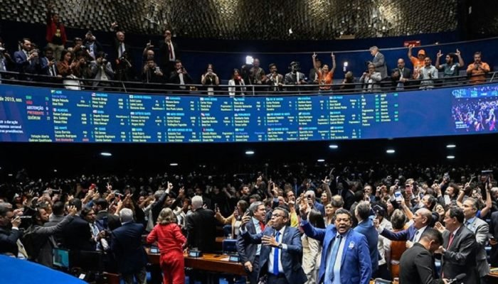 Impactos da extinção da escala 6x1 nas empresas e prefeituras