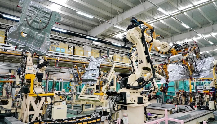 Indústrias de alta tecnologia impulsionam economia da China em agosto