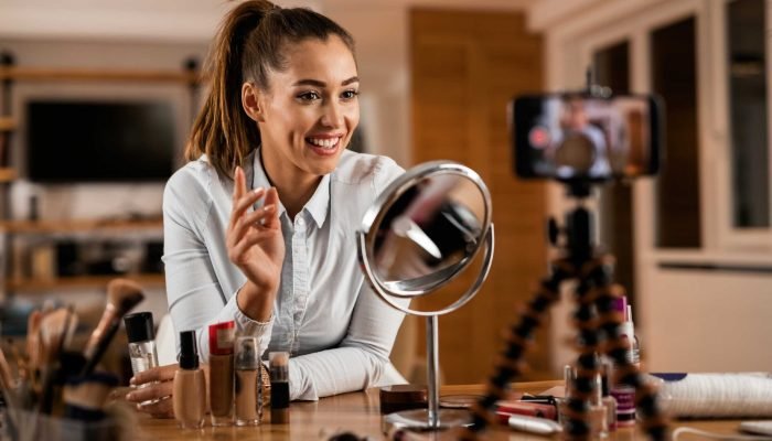 Influenciadora Freepik