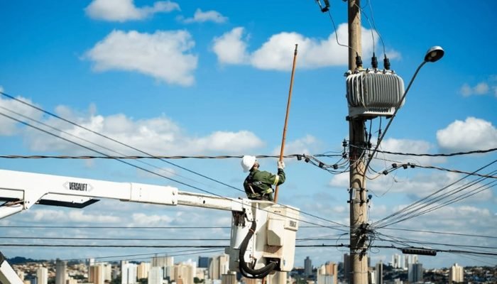 Interrupção de energia afeta Varjão e Lago Sul para melhorias na rede