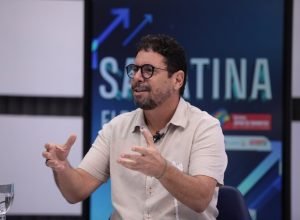 Ivan Moraes propõe revisão de incentivos fiscais e critica privatizações