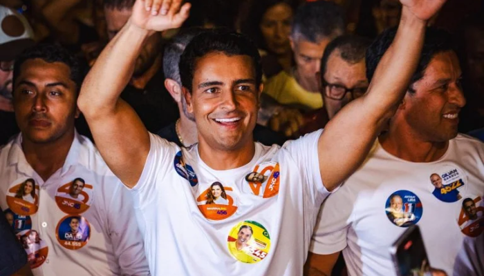 JHC vence Renan Filho e assume governo de Alagoas em 2026