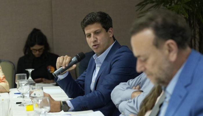 João Campos destaca crescimento da campanha Lula-alckmin em Brasília