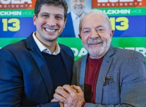 João Campos lidera pesquisa em Pernambuco com apoio de Lula