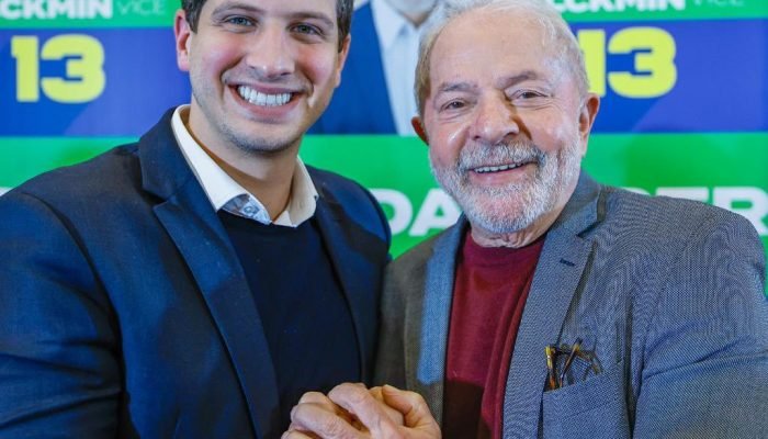 João Campos lidera pesquisa em Pernambuco com apoio de Lula