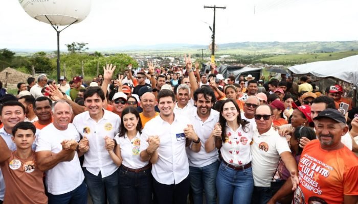 João Campos marca presença na Romaria de Frei Damião em Pernambuco
