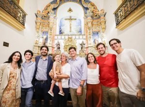 João Campos participa de missa em homenagem a São Lourenço Mártir