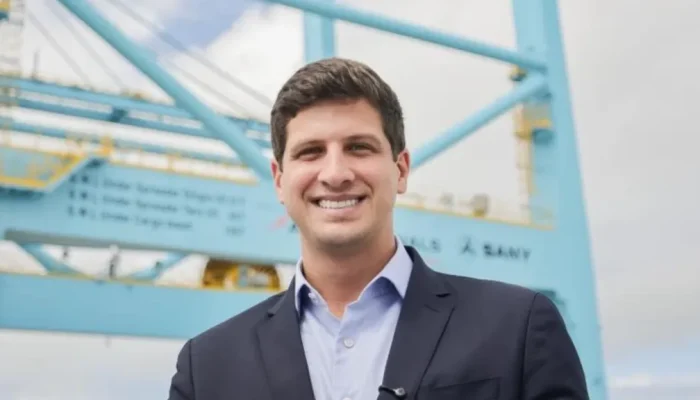 João Campos propõe isenção de IPVA para motoristas de aplicativo em Pernambuco