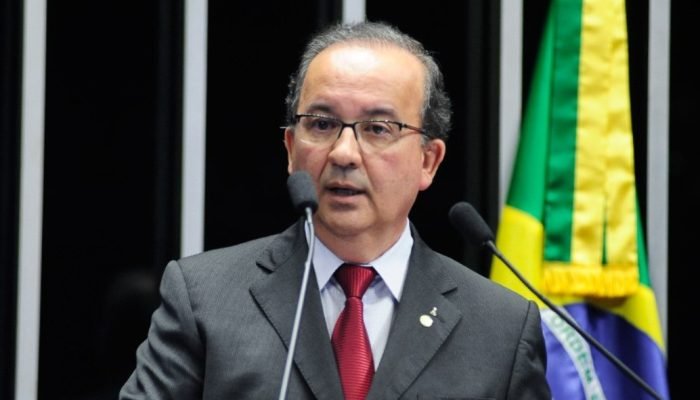 Jorginho Mello, governador de Santa Catarina (Foto: Pedro França/Agência Senado)