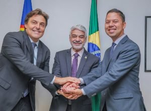 Lideranças de Flores reforçam campanha de Humberto Costa ao Senado