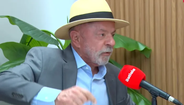 Lula acusa Mendonça de usar cargo para fins políticos