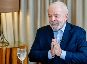 Lula afirma que Lulinha enfrentará consequências se culpado por crimes