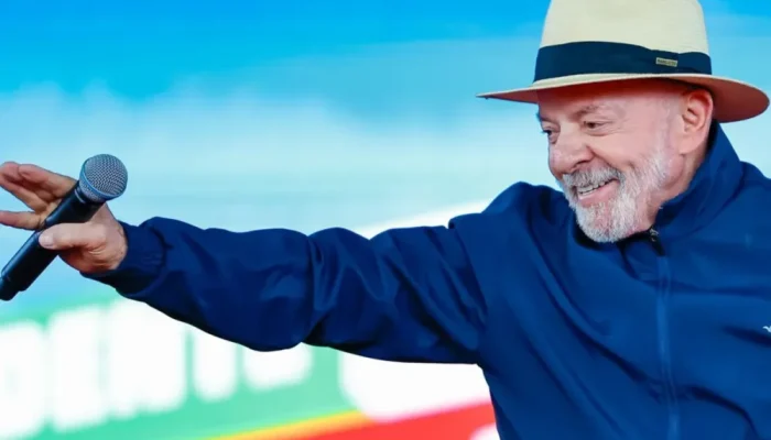 Lula busca apoio evangélico com carta sobre valores familiares
