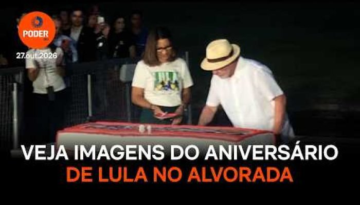 Lula celebra 81 anos com apoiadores no Palácio da Alvorada