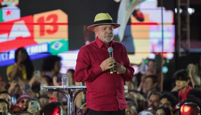 Lula enfrenta segunda pior avaliação entre candidatos à reeleição no Brasil