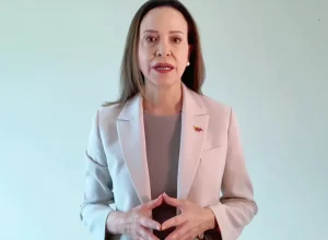 María Corina critica acordo petrolífero entre Venezuela e Trump