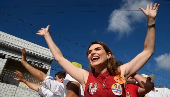 Marília Arraes avança e lidera corrida ao Senado em Pernambuco