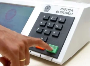 Marília Campos lidera disputa ao Senado em Minas Gerais com 13%