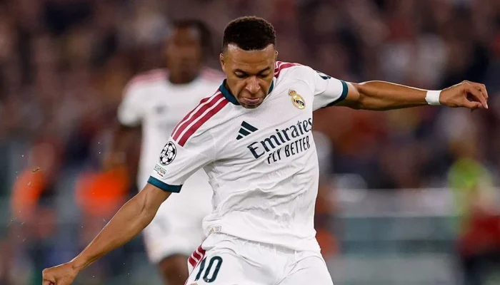Mbappé quebra recorde de Messi na Champions League