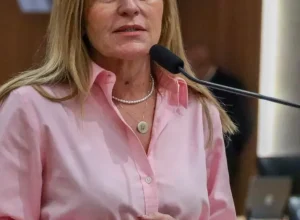 Medida protetiva é concedida a Roberta Arraes após denúncia de agressão