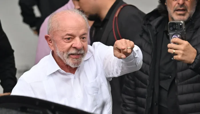 Mercado prevê dólar a R$ 5,40 em 2027 com reeleição de Lula