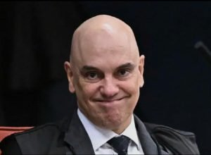 Moraes pede investigação contra Mendonça com base em relatório da PF sem valor jurídico