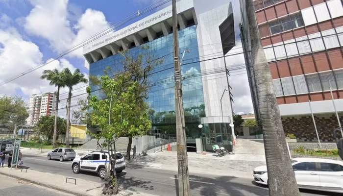 MP Eleitoral solicita impugnação de candidaturas de ex-prefeitos em PE