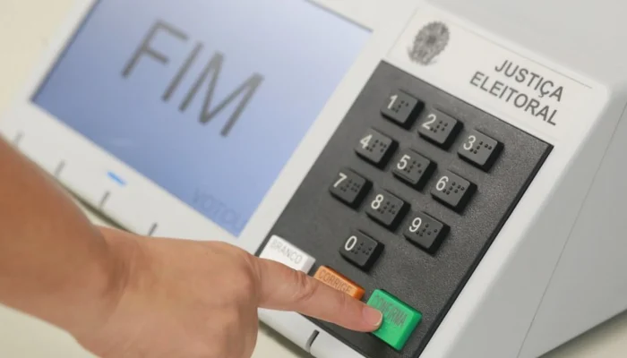 Mudanças em locais de votação no 2º turno geram debate e ajustes