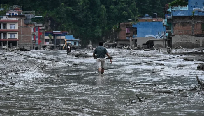 Nepal exige compensação de países ricos por danos climáticos após enchentes